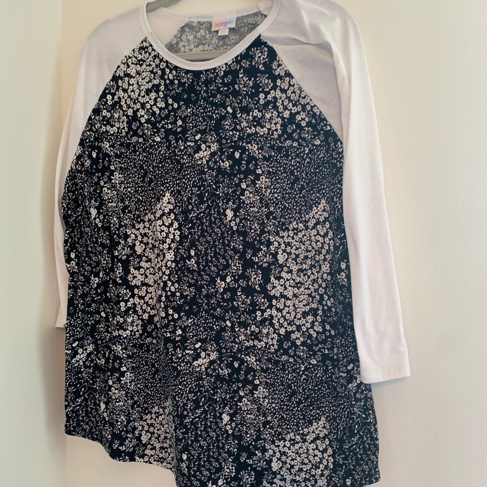 Lularoe Randy raglan shirt black white floral 3X